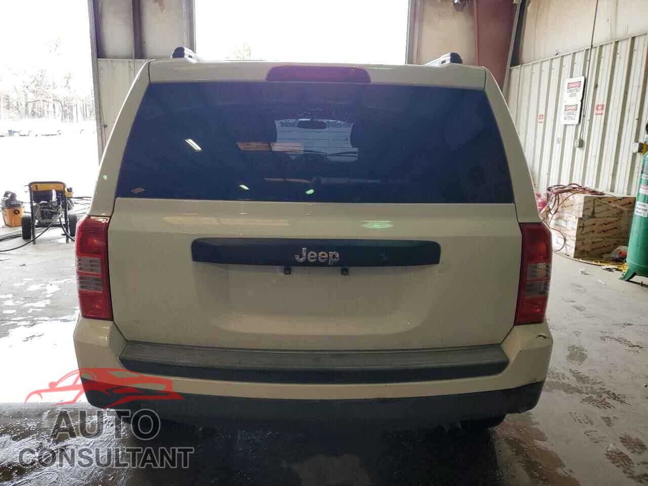 JEEP PATRIOT 2015 - 1C4NJPBB3FD380186