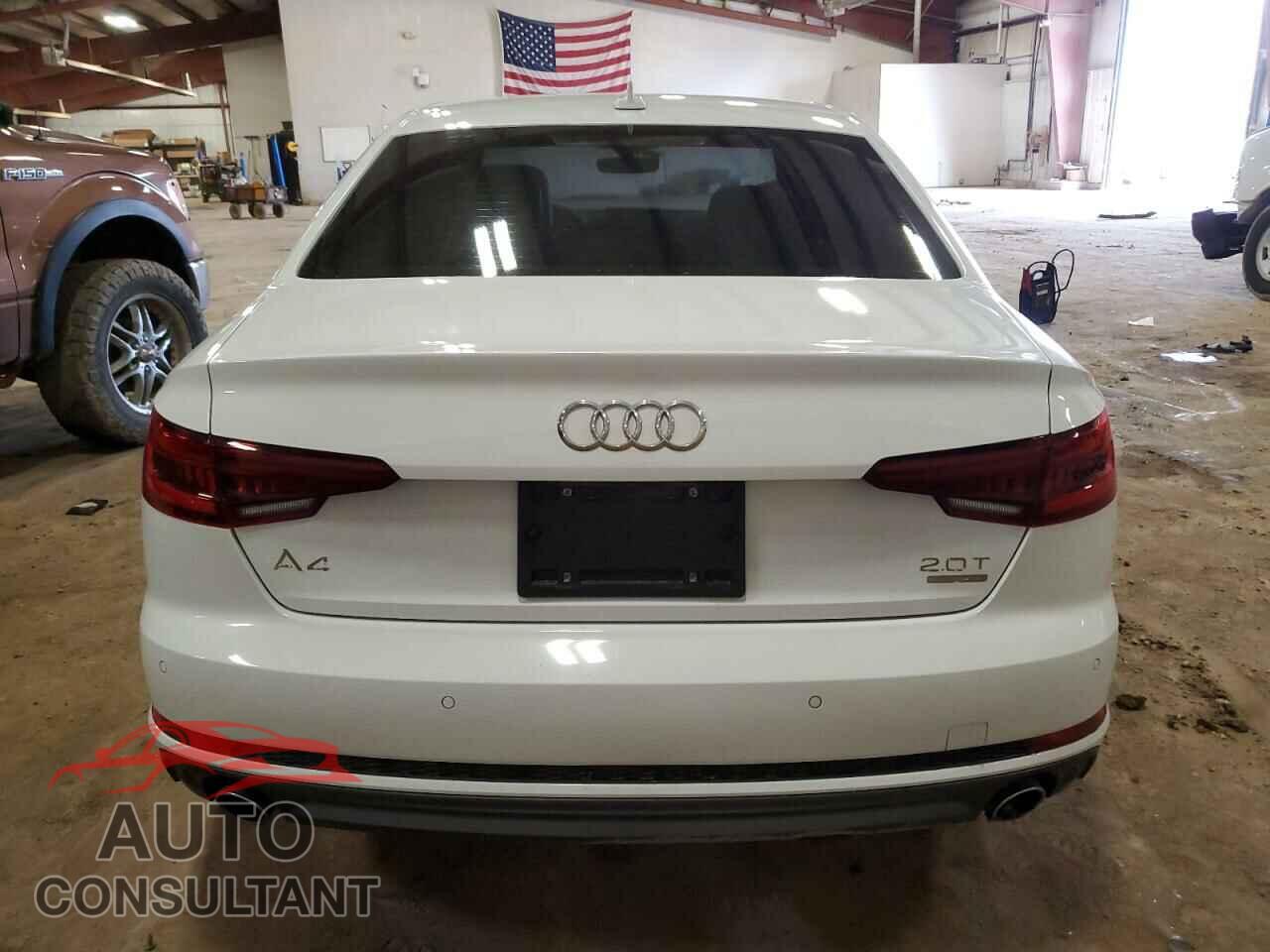 AUDI A4 2018 - WAUFNAF42JA131659