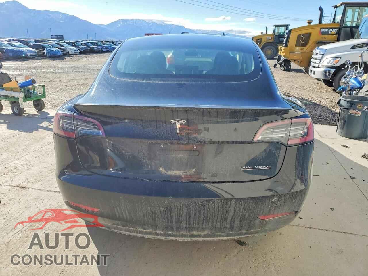 TESLA MODEL 3 2018 - 5YJ3E1EB8JF069732