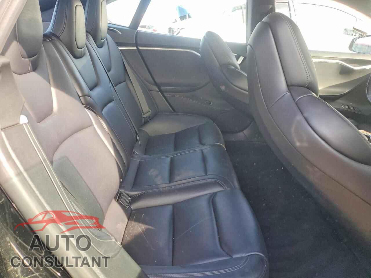 TESLA MODEL S 2018 - 5YJSA1E24JF249099