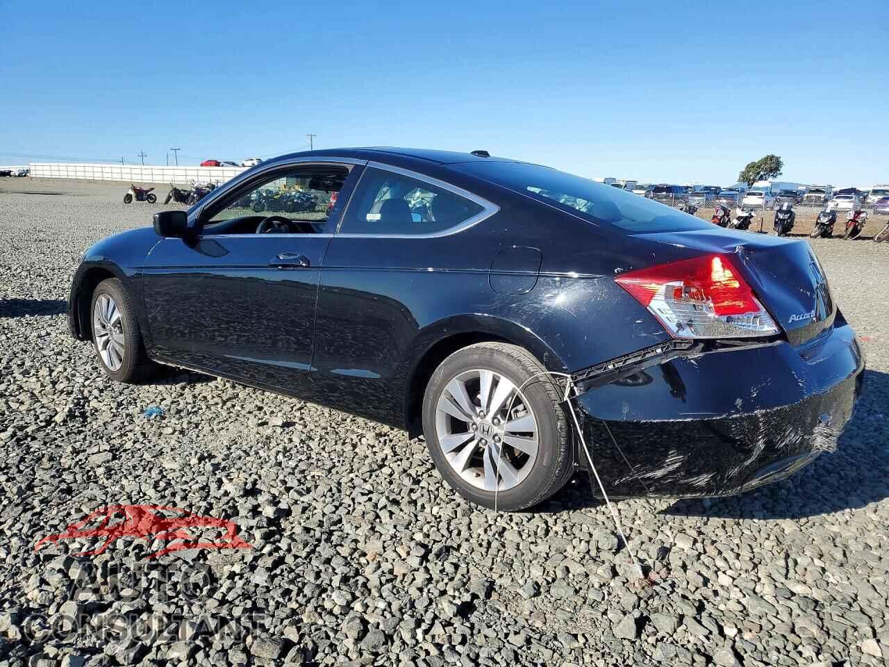 HONDA ACCORD 2011 - 1HGCS1B84BA013526