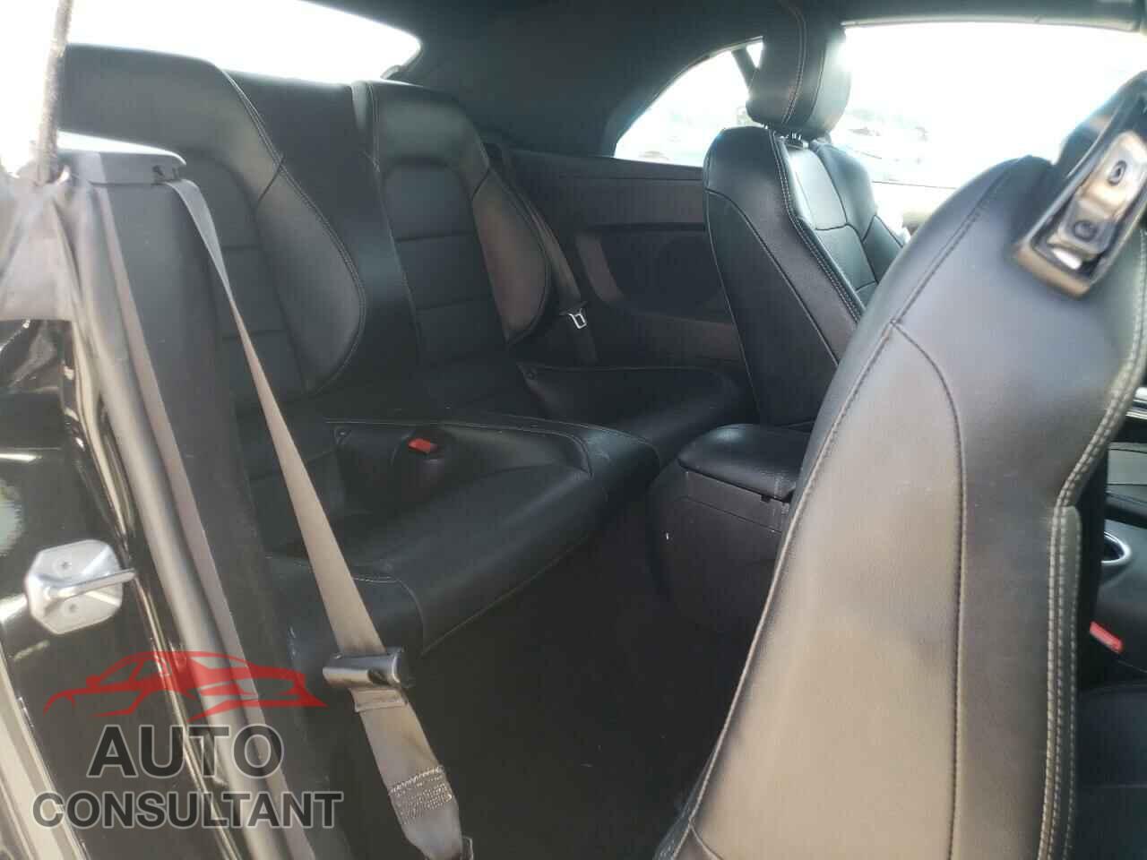 FORD MUSTANG 2019 - 1FATP8UH0K5171897