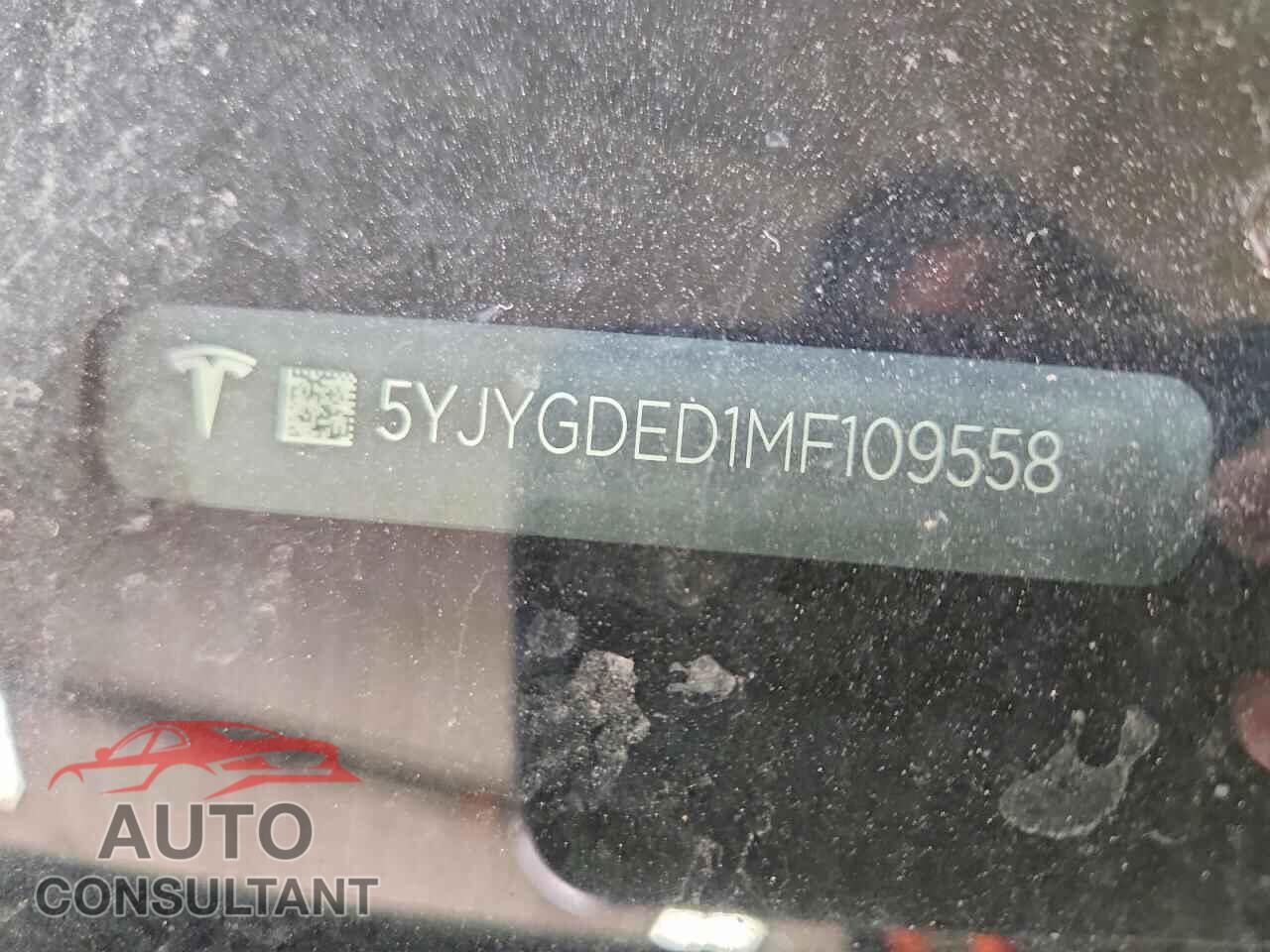 TESLA MODEL Y 2021 - 5YJYGDED1MF109558