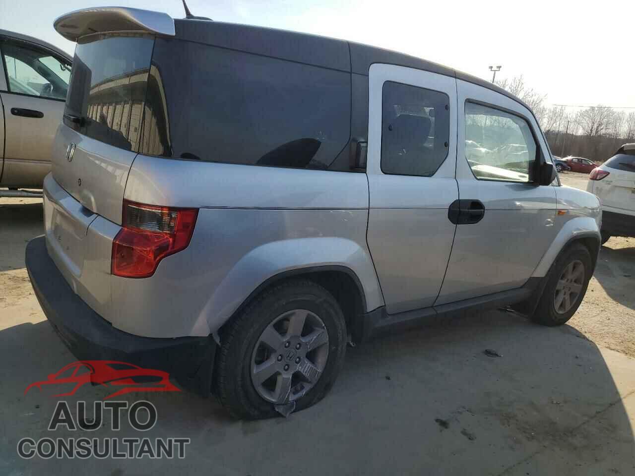 HONDA ELEMENT 2011 - 5J6YH1H76BL003175