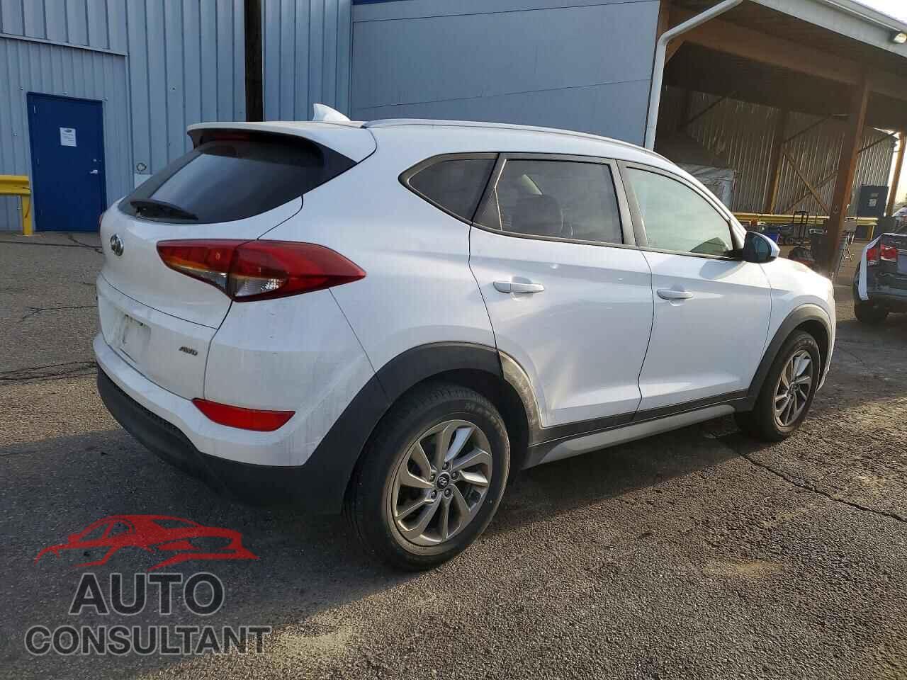 HYUNDAI TUCSON 2018 - KM8J3CA49JU714830