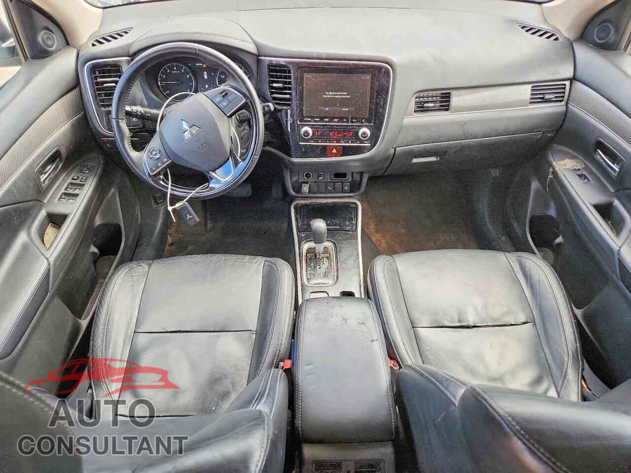MITSUBISHI OUTLANDER 2020 - JA4AZ3A34LZ035381