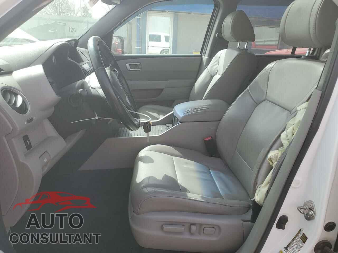 HONDA PILOT 2013 - 5FNYF3H5XDB044307
