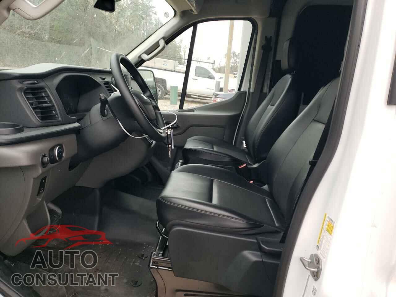 FORD TRANSIT 2023 - 1FTBR1X84PKB17868