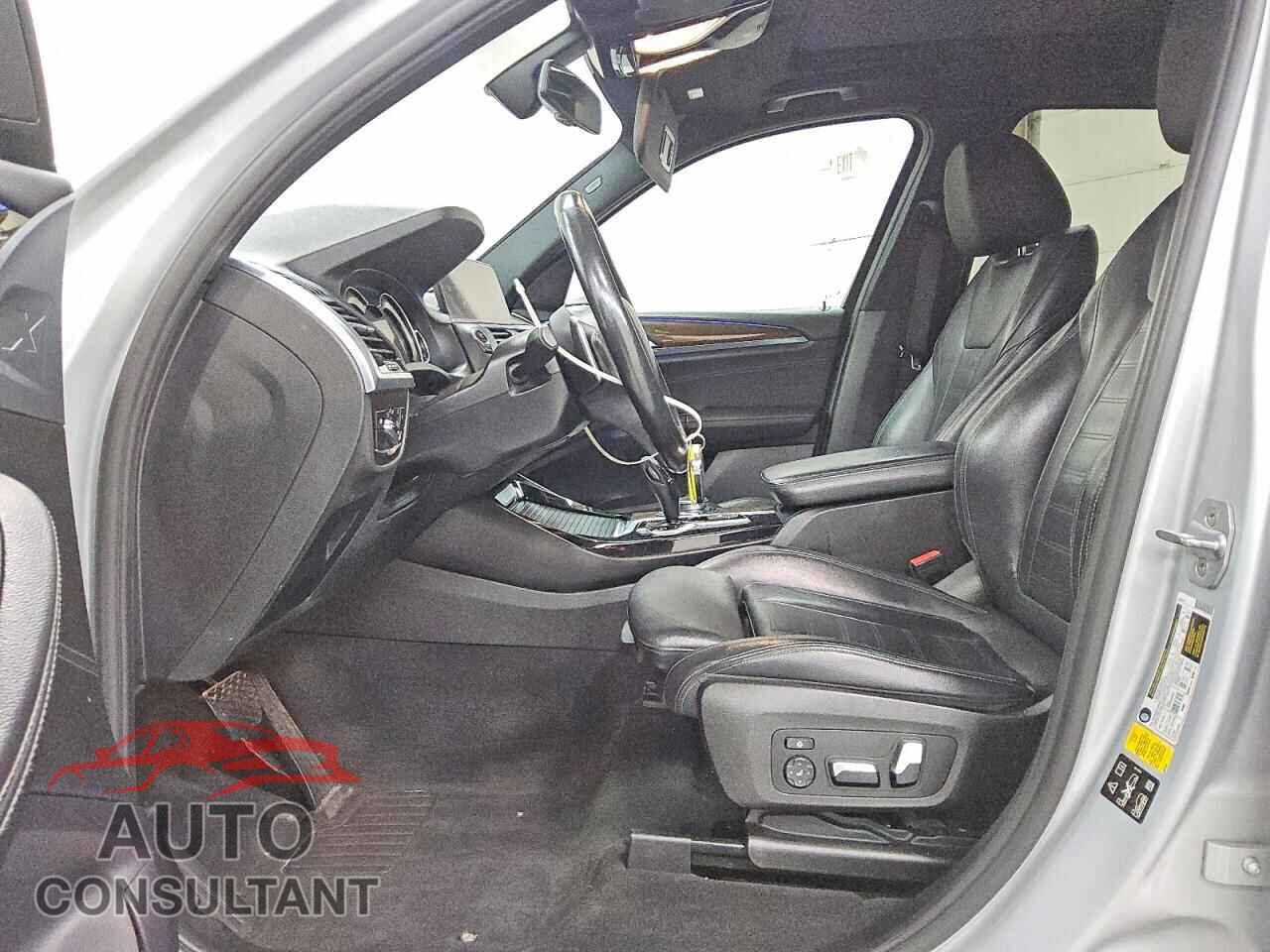 BMW X3 2018 - 5UXTR9C5XJLD73384