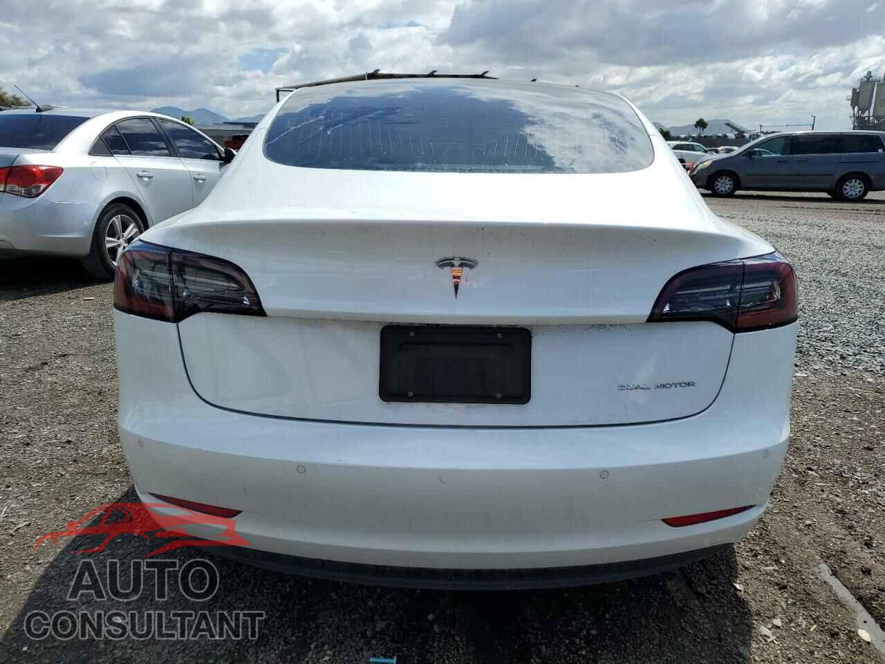 TESLA MODEL 3 2019 - 5YJ3E1EB7KF513118