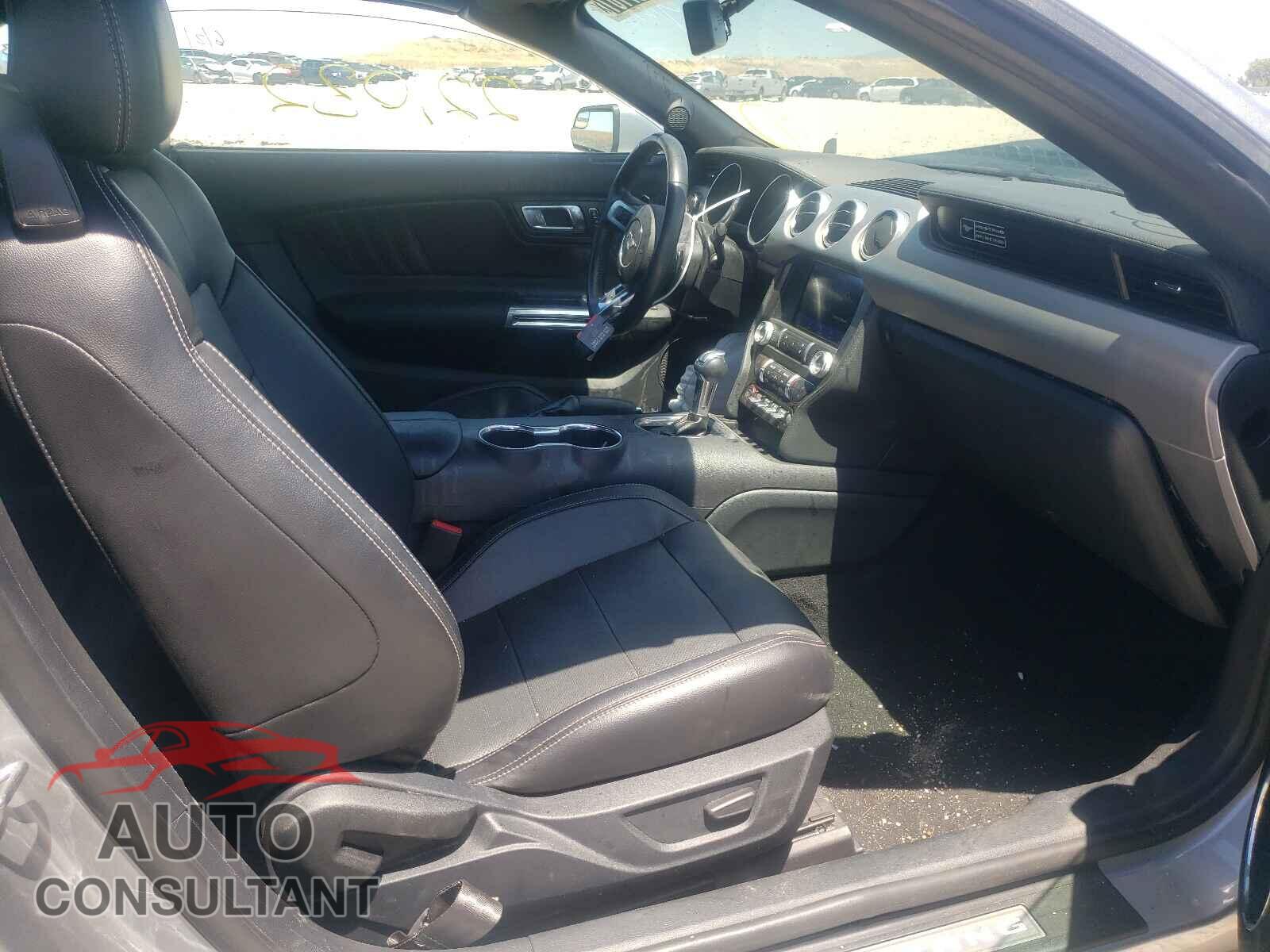 FORD MUSTANG 2020 - 1FATP8UH0L5120904