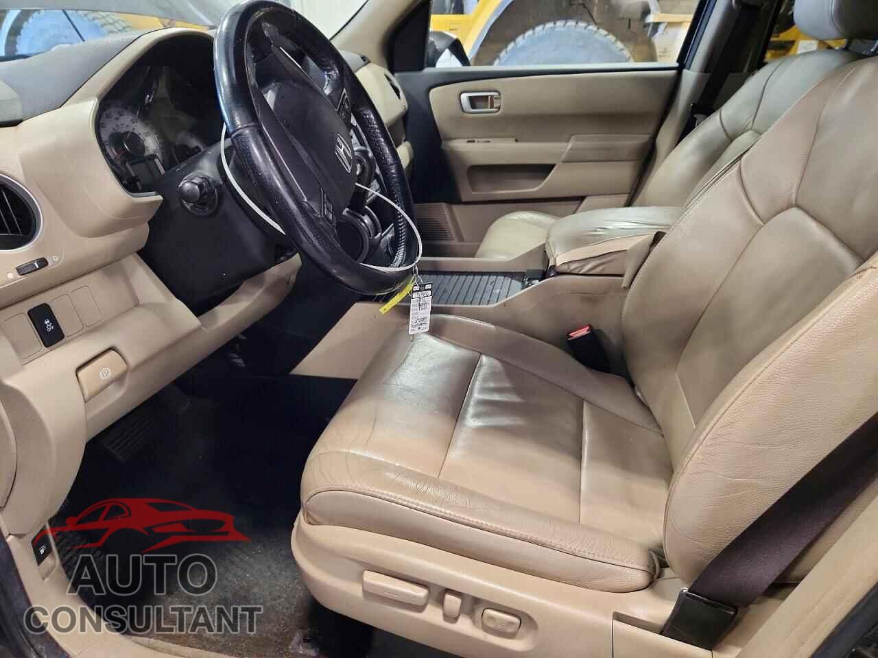 HONDA PILOT 2013 - 5FNYF4H68DB077885