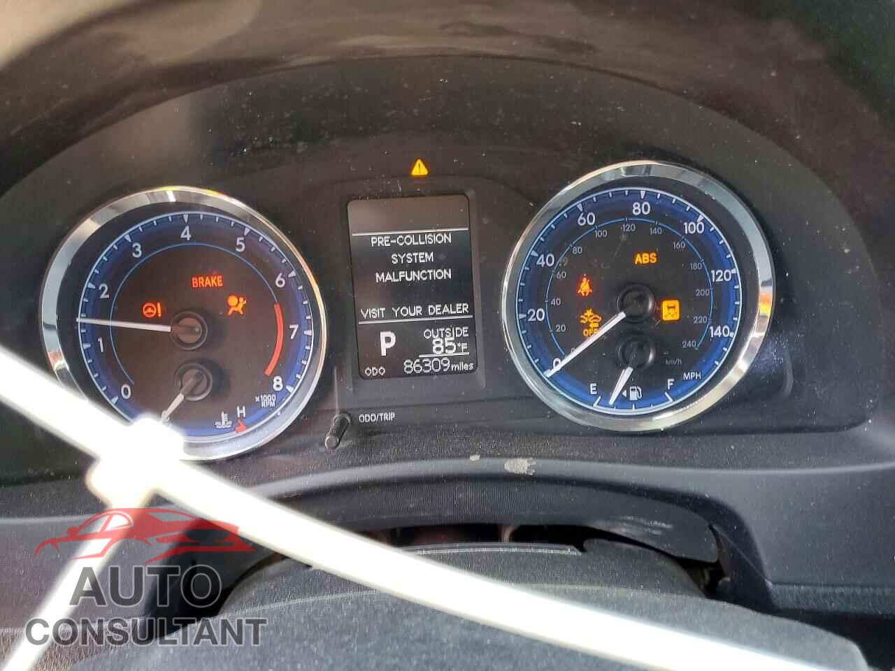 TOYOTA COROLLA 2017 - 5YFBURHE6HP585461
