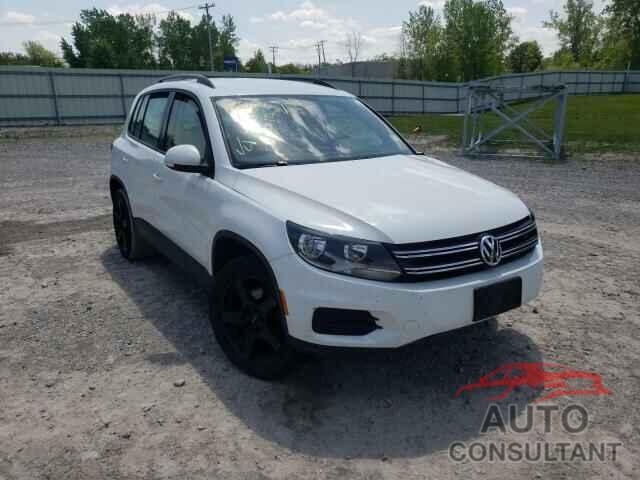 VOLKSWAGEN TIGUAN 2016 - WVGBV7AX8GW540018