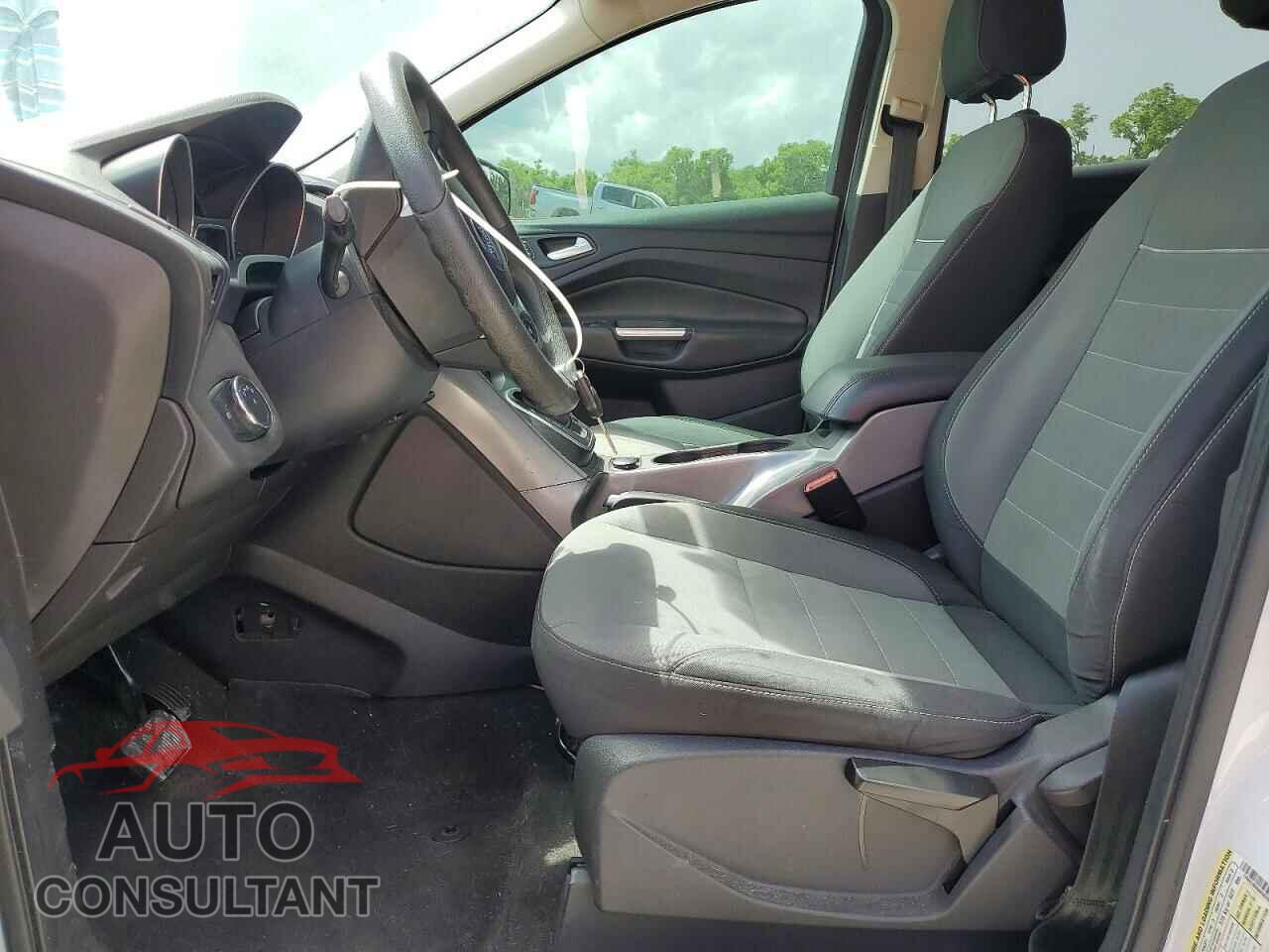 FORD ESCAPE 2013 - 1FMCU9G98DUD56748