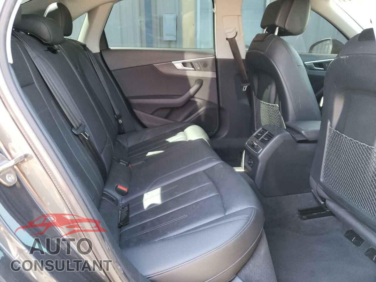 AUDI A4 2018 - WAUKMAF48JA225000