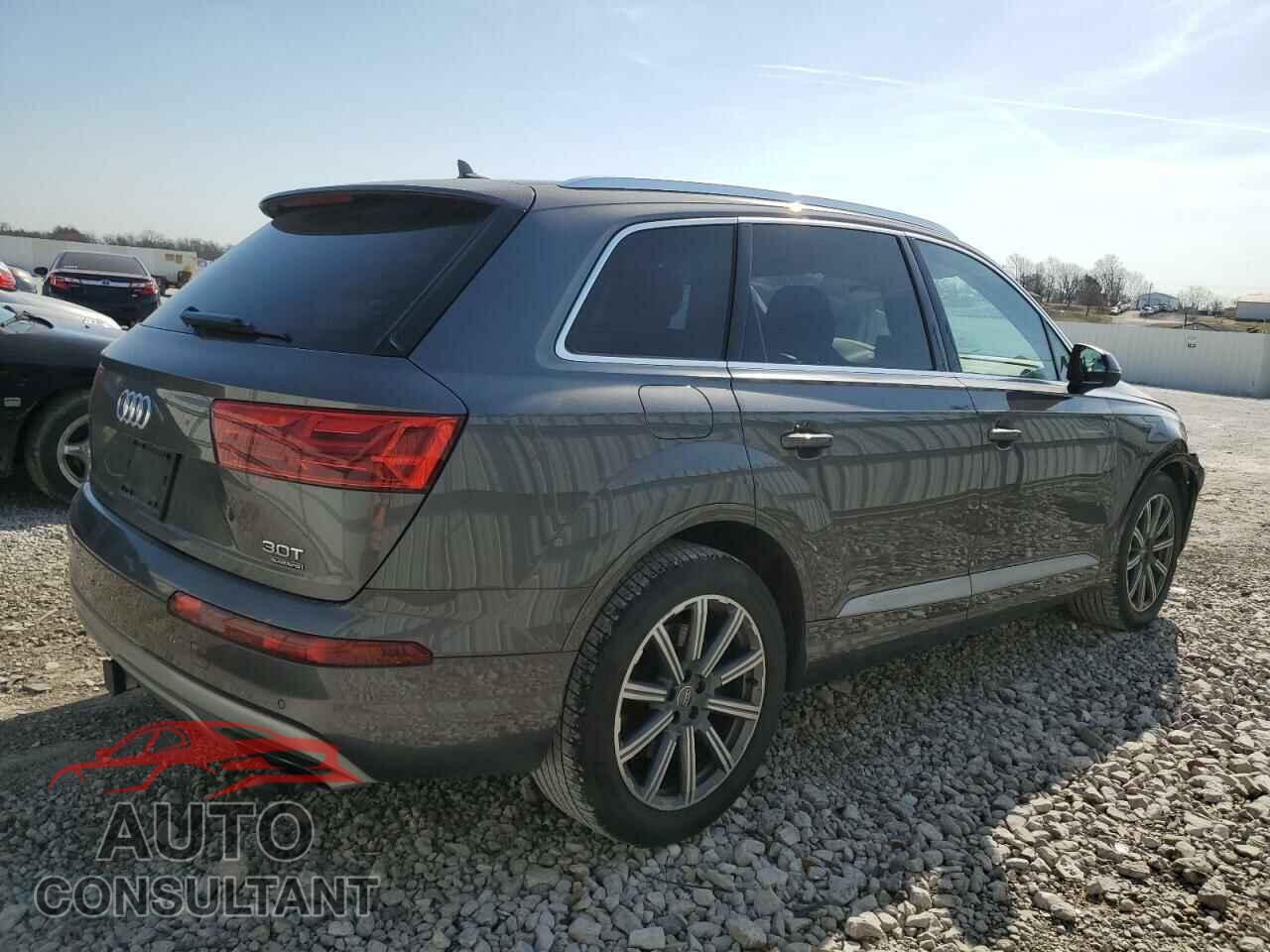 AUDI Q7 2018 - WA1VAAF70JD034330