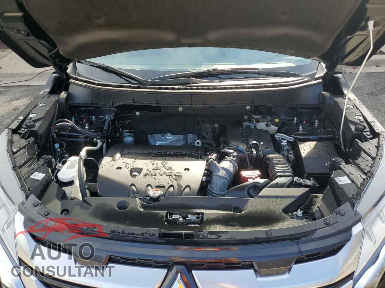 MITSUBISHI OUTLANDER 2024 - JA4ARUAU8RU020094