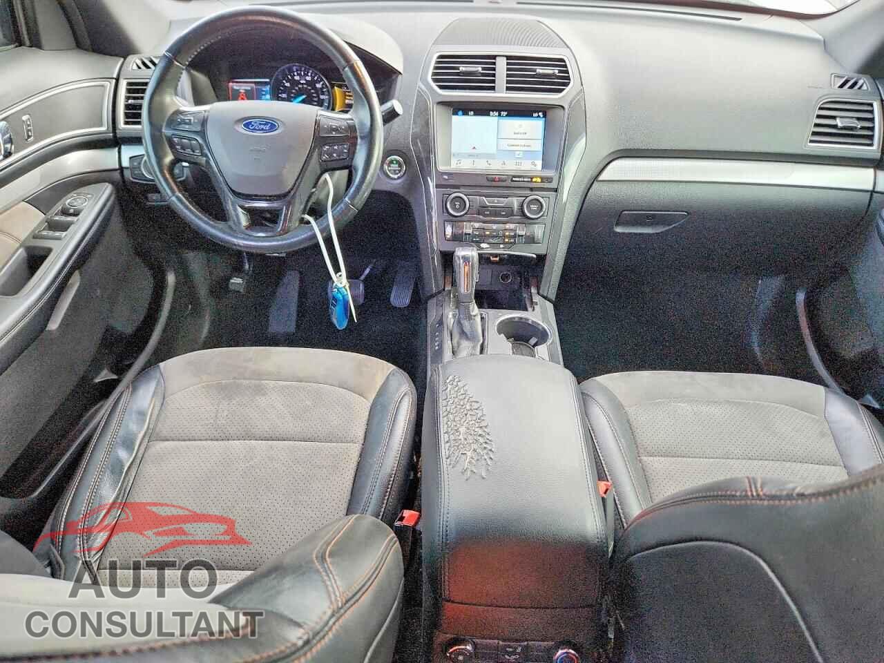 FORD EXPLORER 2017 - 1FM5K7D87HGD10265