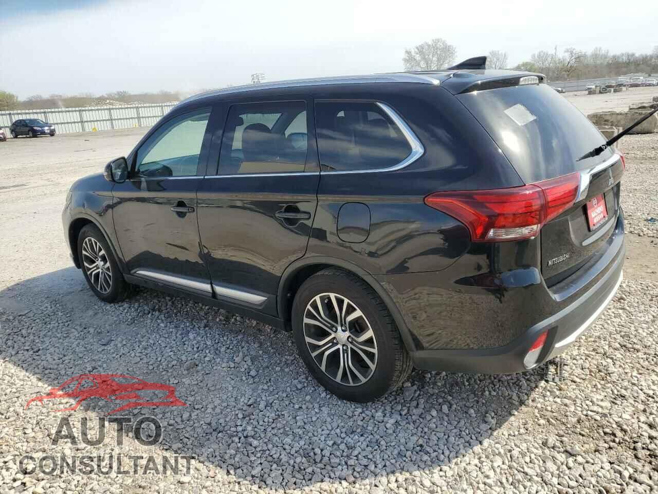 MITSUBISHI OUTLANDER 2017 - JA4AD3A38HZ065974
