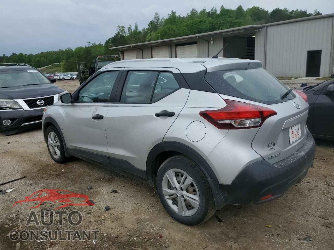 NISSAN KICKS 2018 - 3N1CP5CU2JL545967