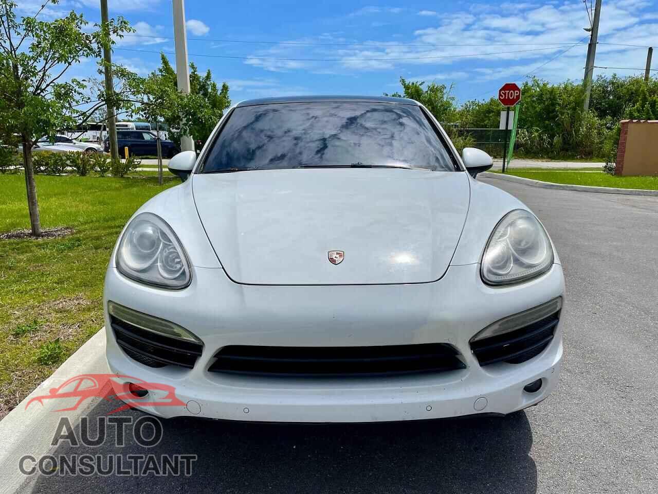 PORSCHE CAYENNE 2014 - WP1AA2A24ELA95373