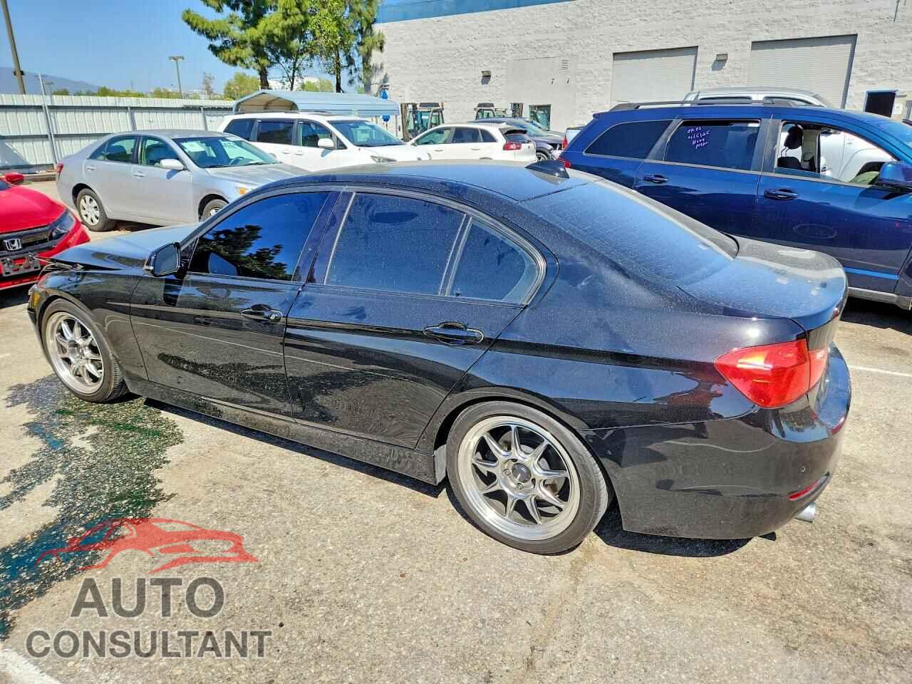 BMW 3 SERIES 2015 - WBA3B1G55FNT06411