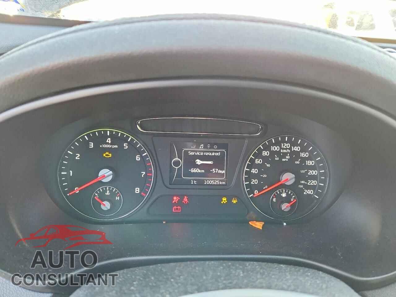 KIA SORENTO 2018 - 5XYPGDA14JG351093
