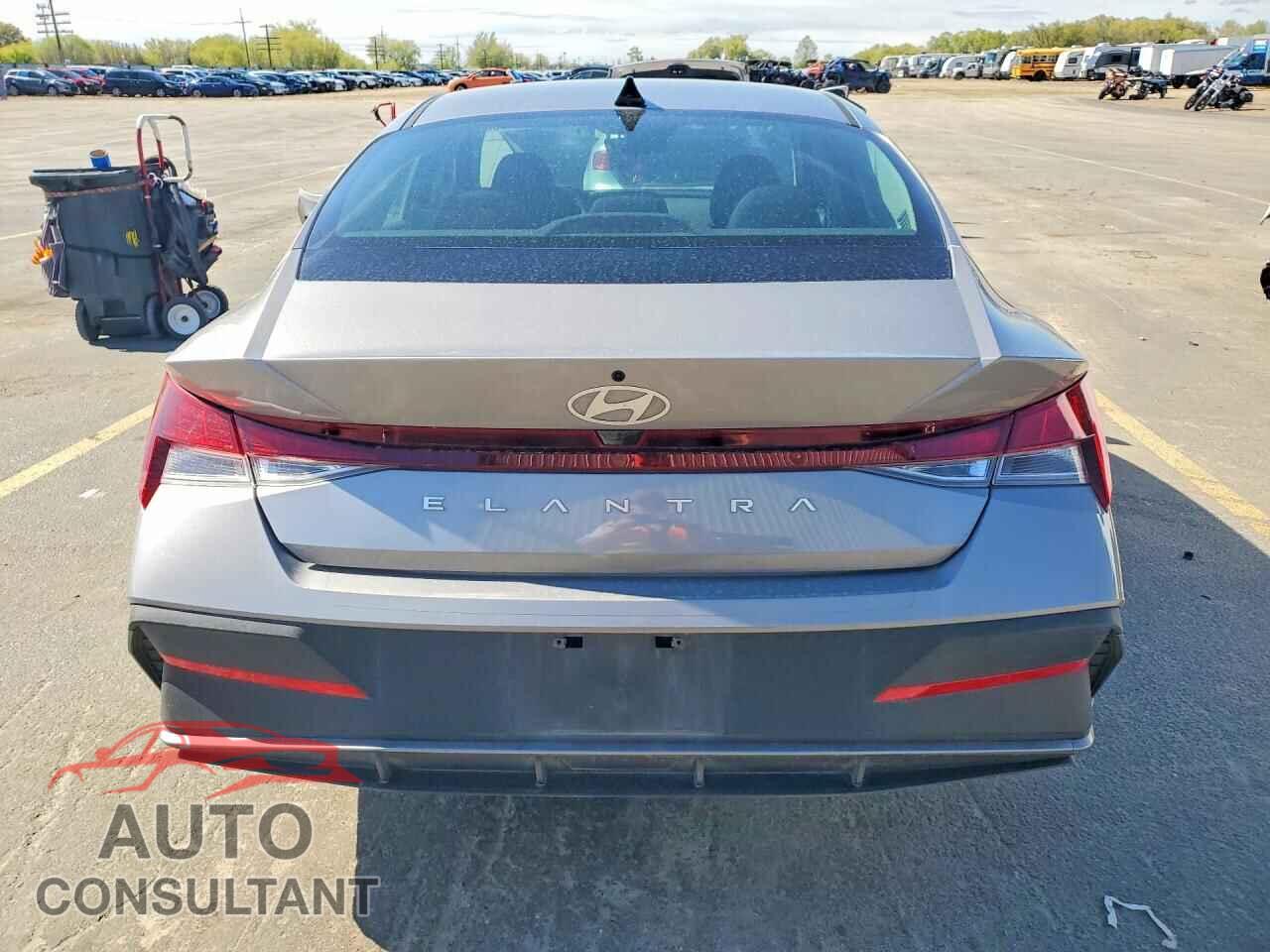 HYUNDAI ELANTRA 2025 - KMHLL4DG9SU093496