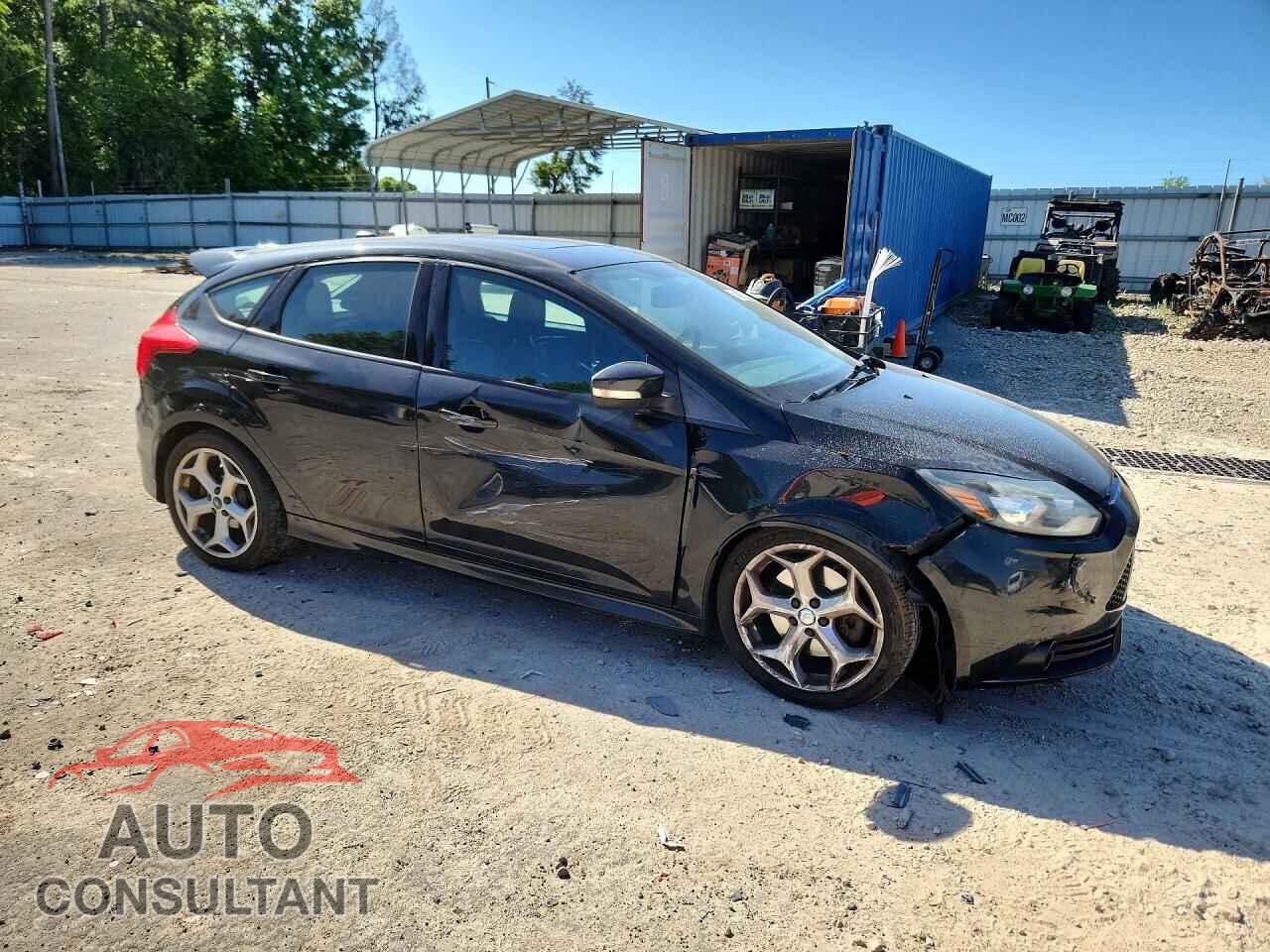 FORD FOCUS 2013 - 1FADP3L94DL240896