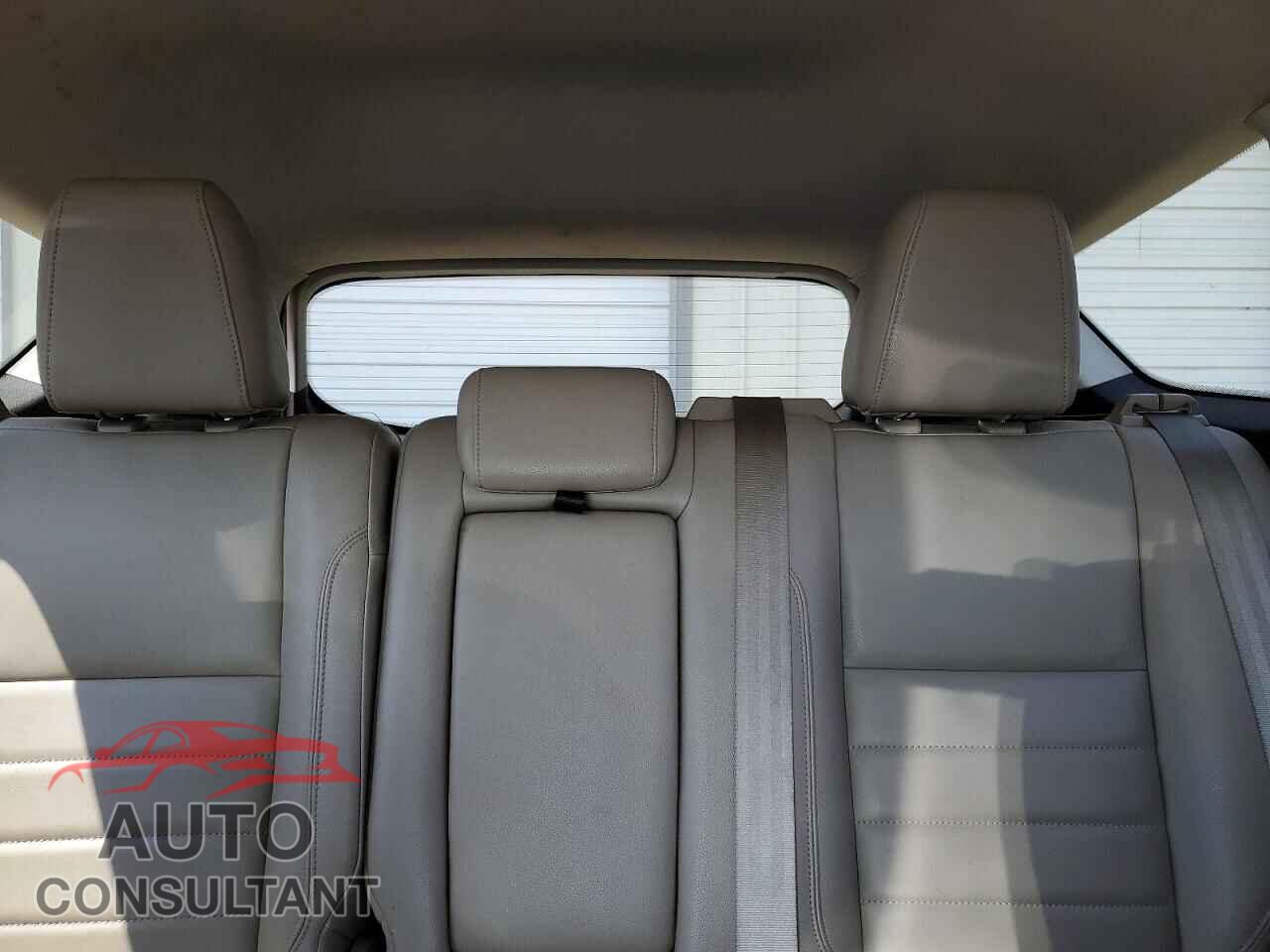 FORD ESCAPE 2015 - 1FMCU9G91FUB03421