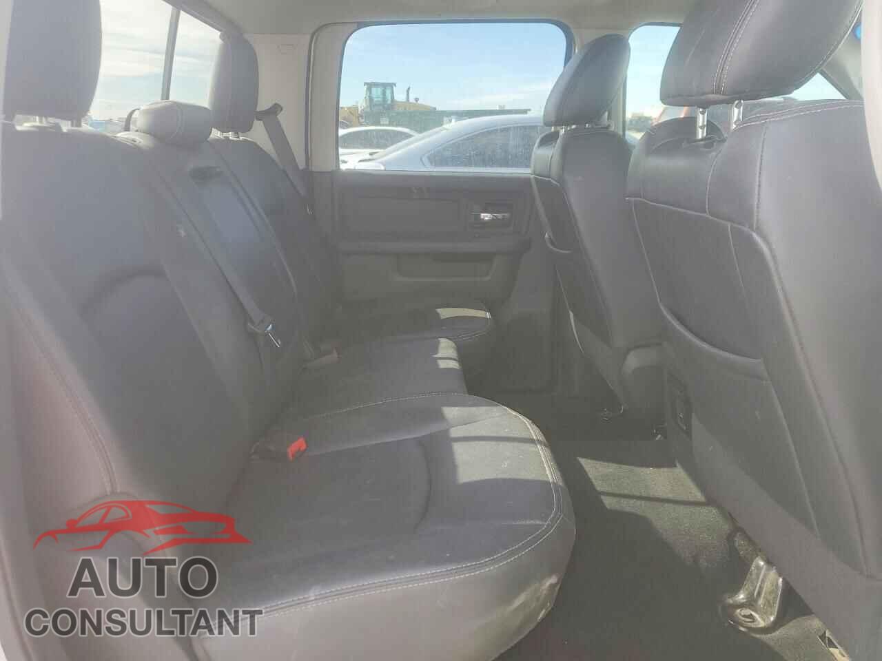 DODGE RAM 1500 2012 - 1C6RD7MT1CS119104