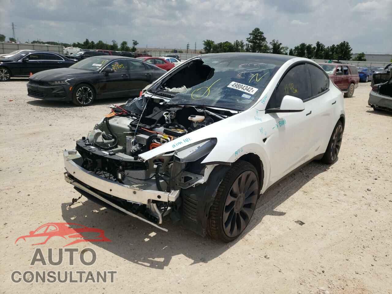 TESLA MODEL Y 2021 - 5YJYGDEF6MF266696