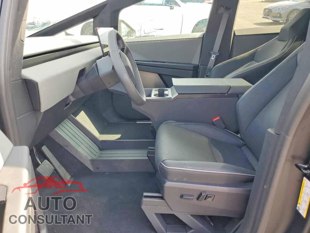TESLA CYBERTRUCK 2026 - 7G2CEHED1TA091028