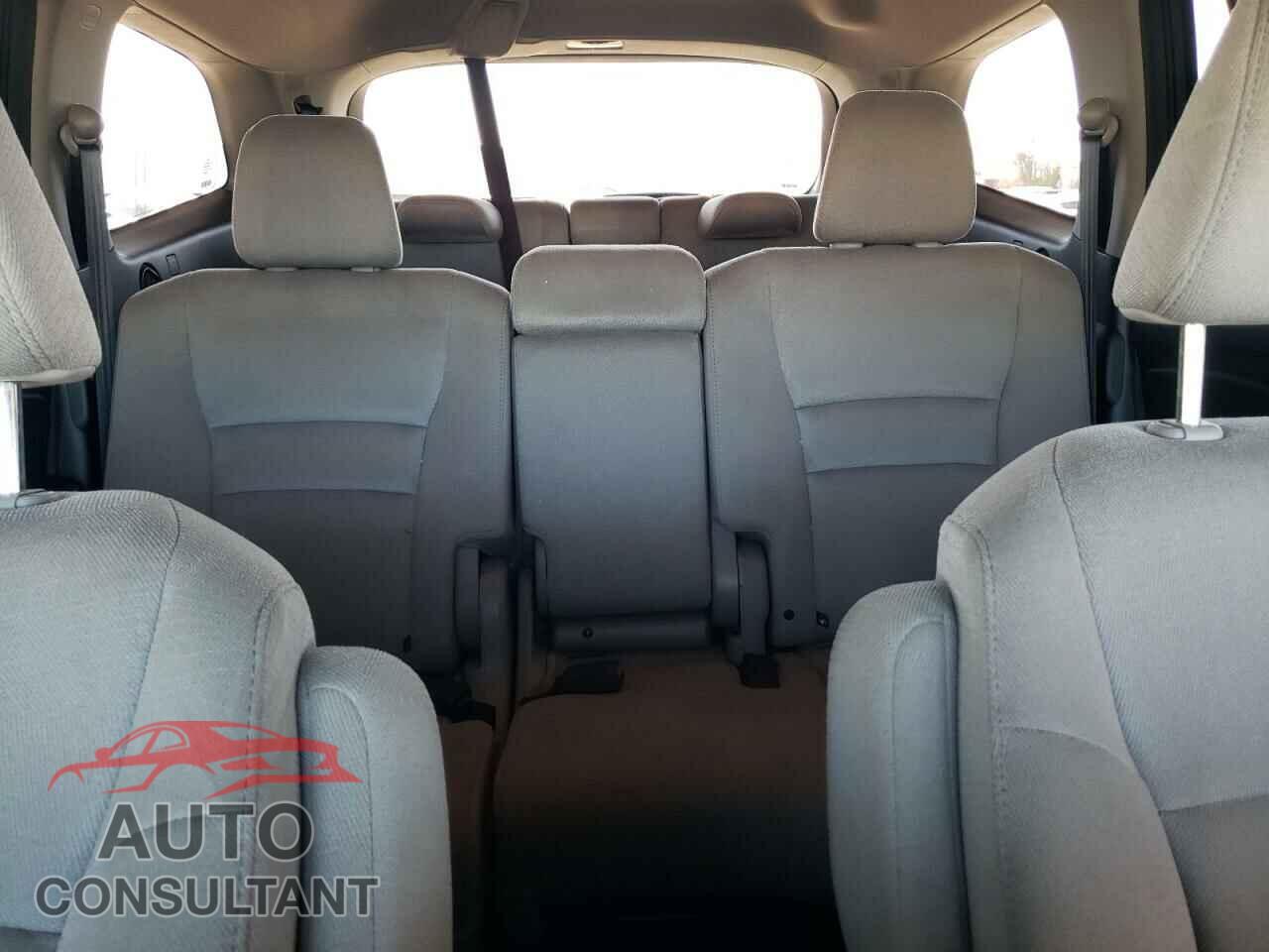 HONDA PILOT 2017 - 5FNYF6H39HB093472