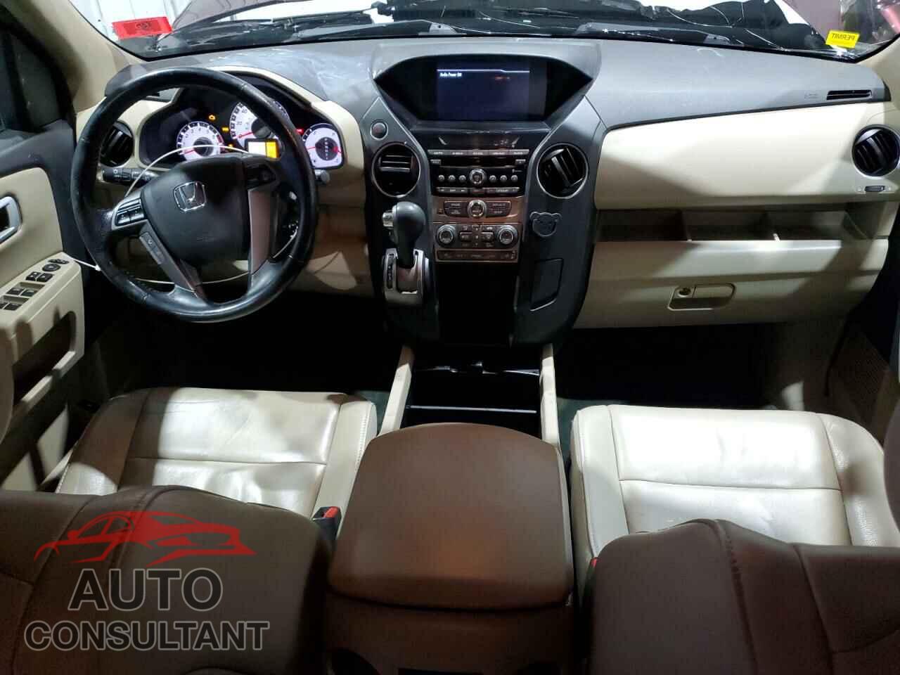 HONDA PILOT 2015 - 5FNYF4H57FB007692