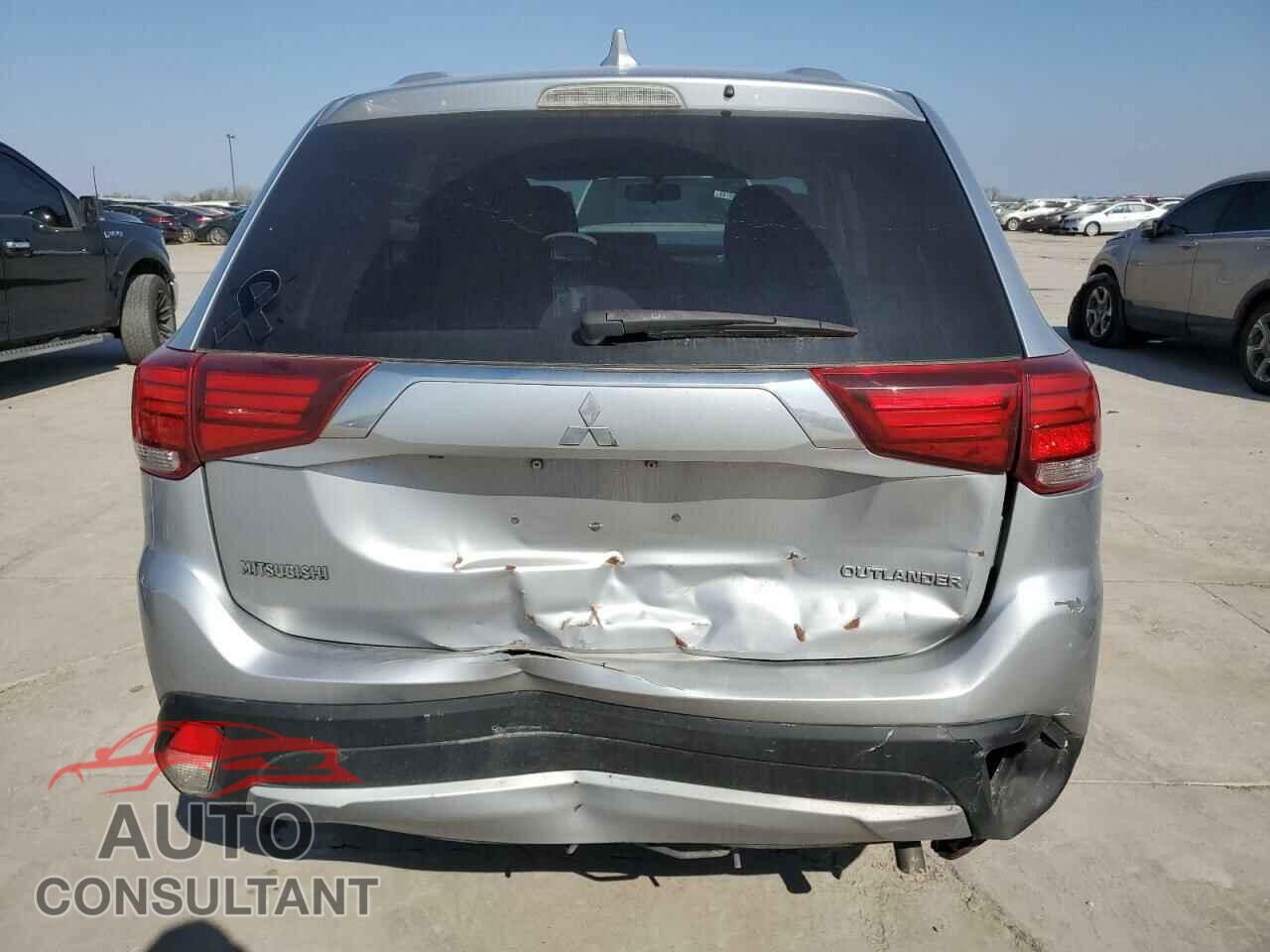 MITSUBISHI OUTLANDER 2017 - JA4AD2A30HZ018075