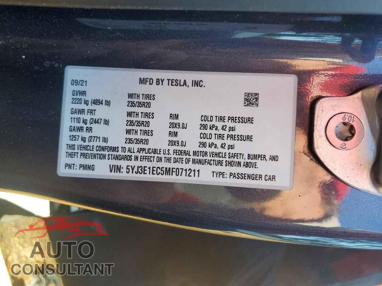 TESLA MODEL 3 2021 - 5YJ3E1EC5MF071211