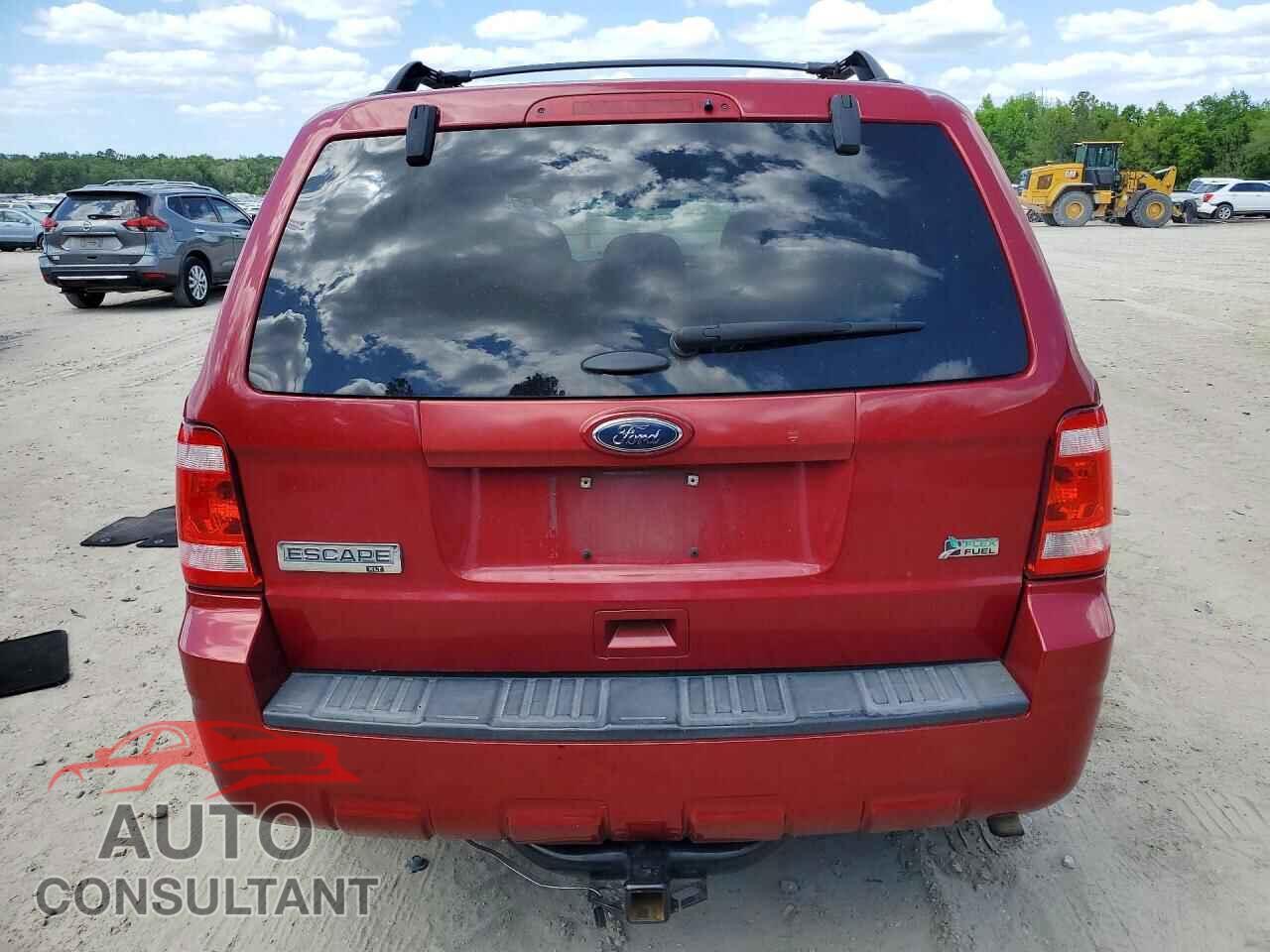FORD ESCAPE 2011 - 1FMCU0DG7BKB82971