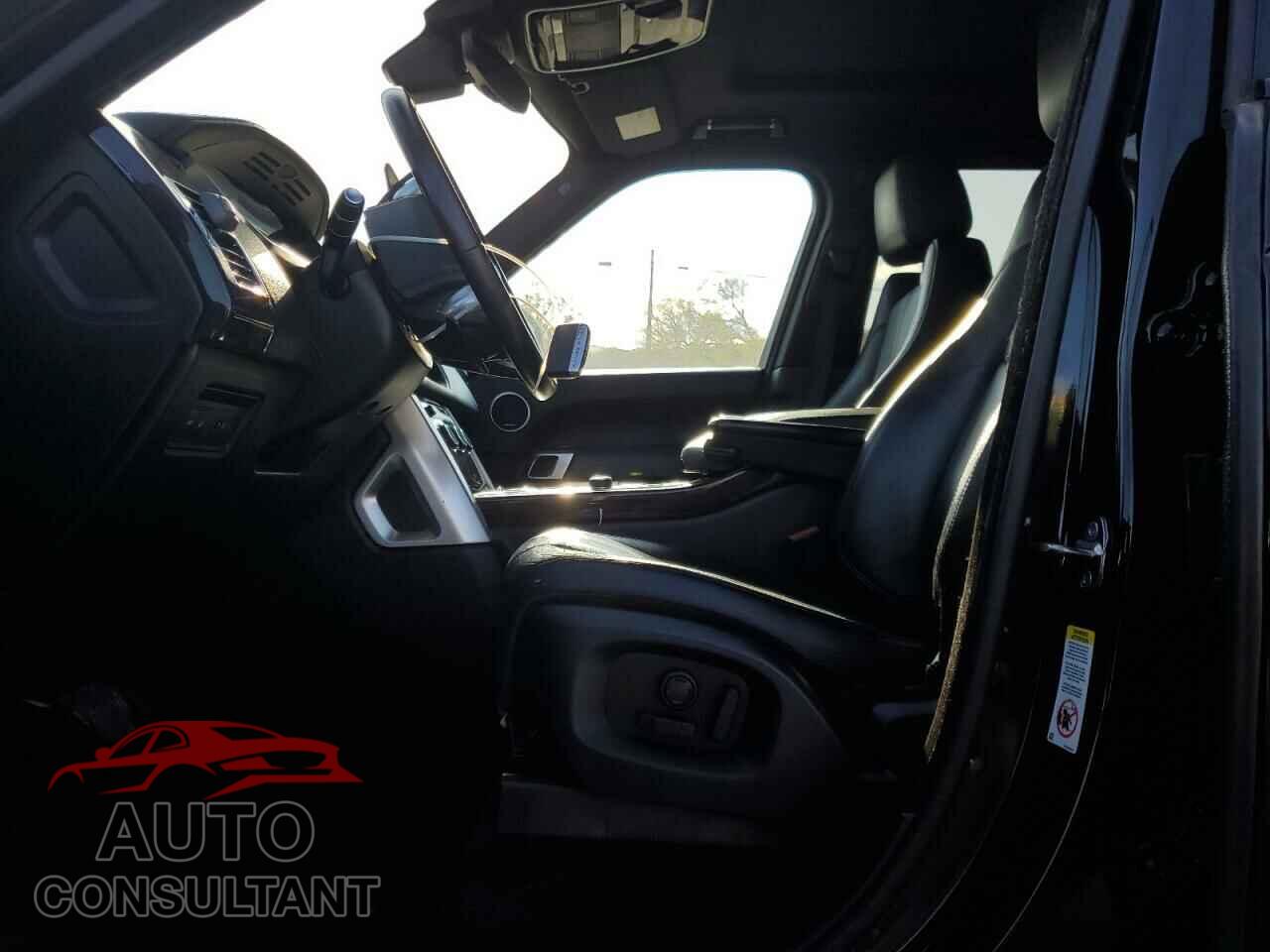 LAND ROVER RANGEROVER 2017 - SALGR2FV7HA358228