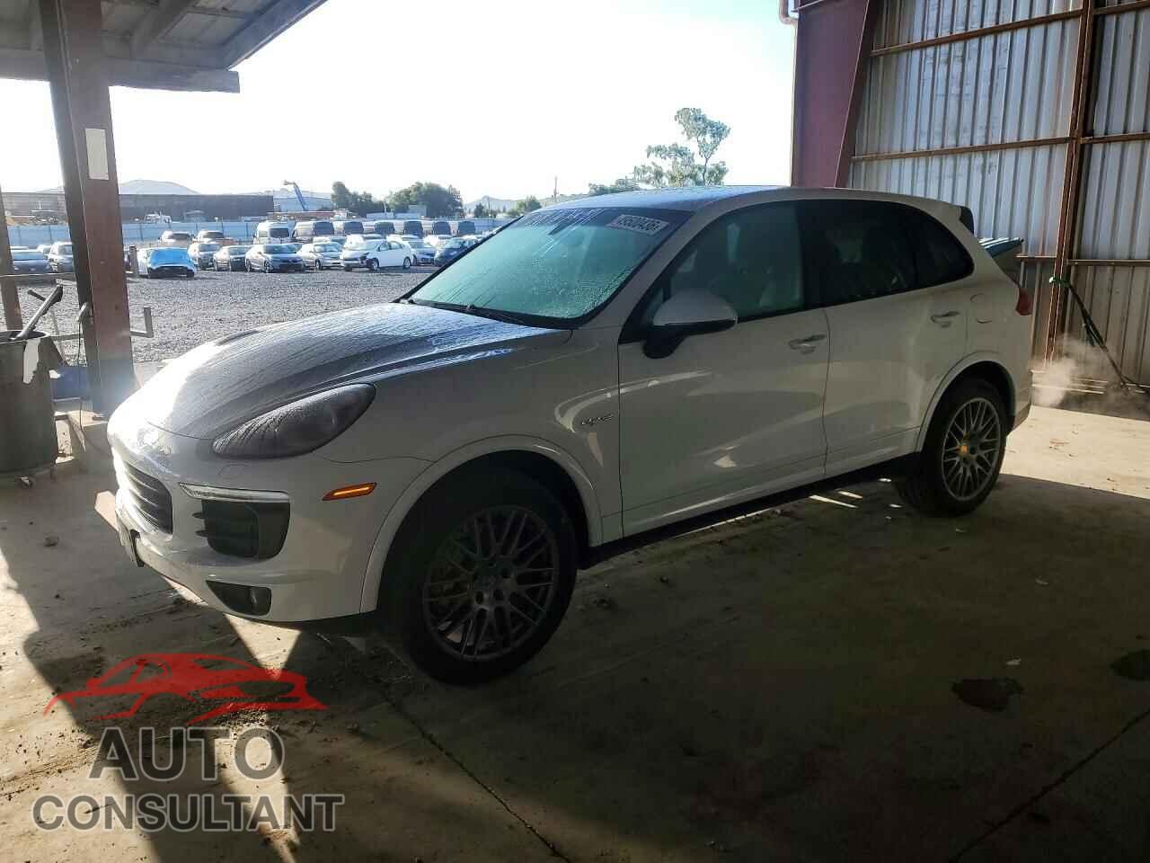 PORSCHE CAYENNE 2017 - WP1AE2A27HLA71206