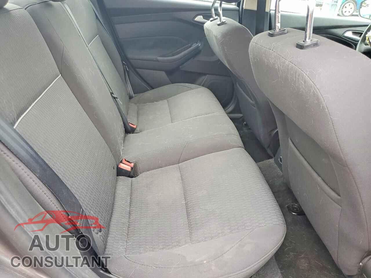 FORD FOCUS 2012 - 1FAHP3H20CL292957