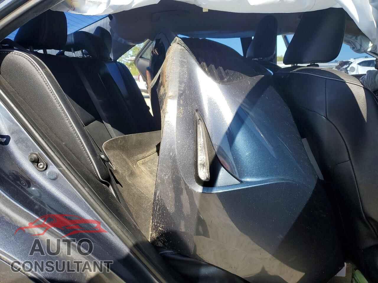 TOYOTA COROLLA 2017 - 2T1BURHE7HC868872