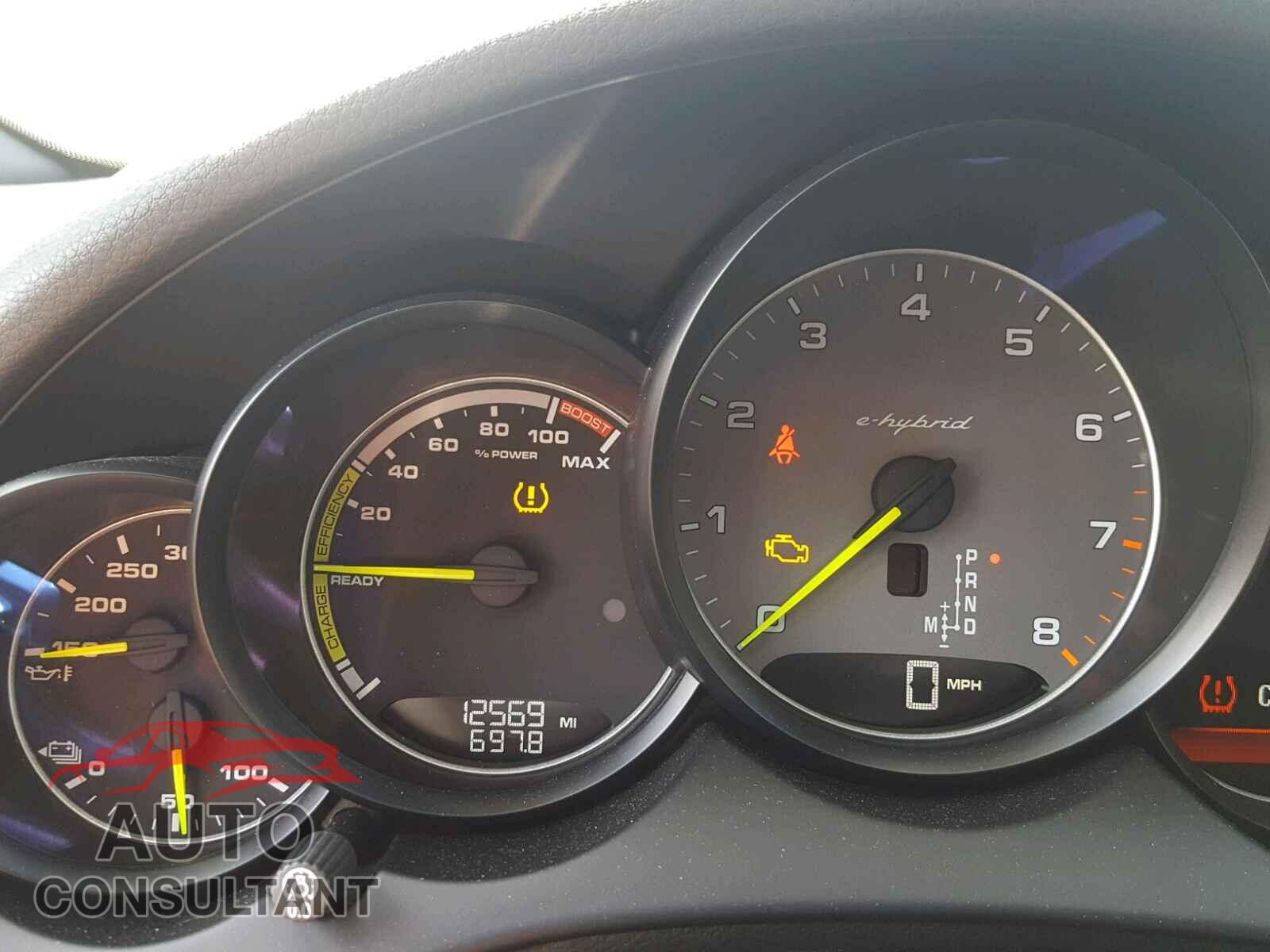 PORSCHE CAYENNE SE HYBRID 2017 - WP1AE2A28HLA68802