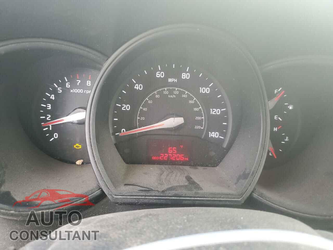 KIA RIO 2014 - KNADM4A3XE6349237