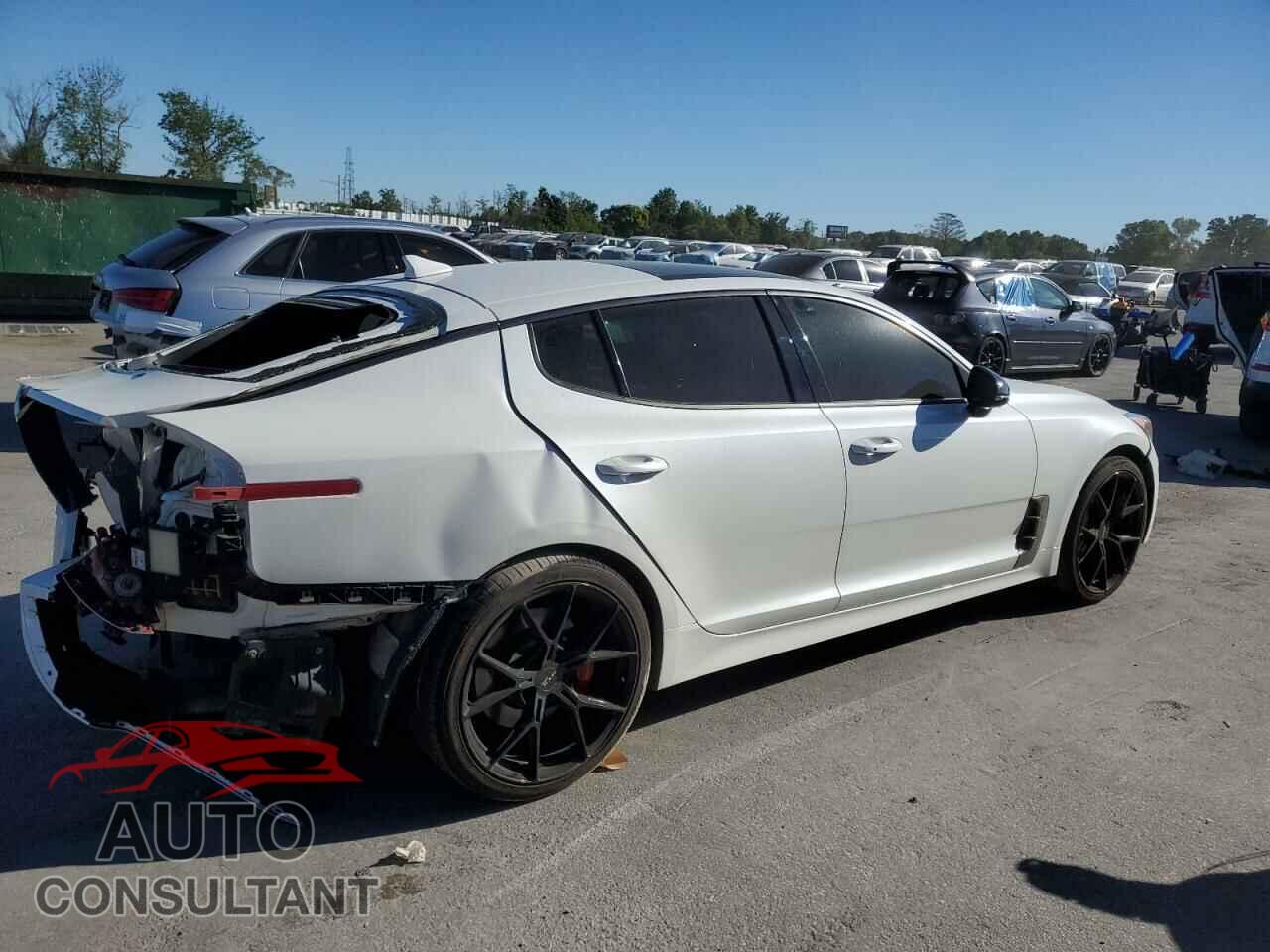 KIA STINGER 2019 - KNAE55LC1K6067004