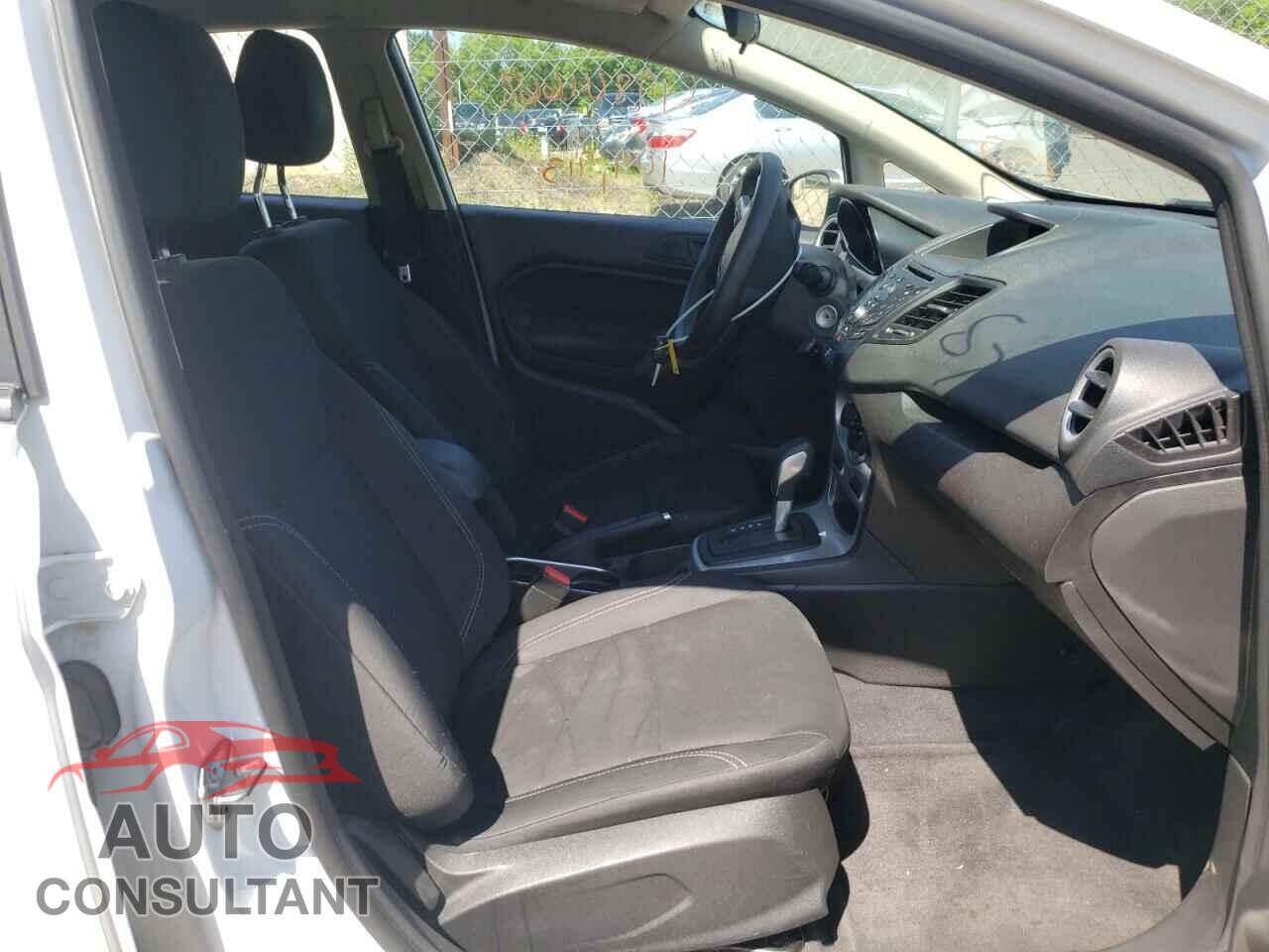 FORD FIESTA 2017 - 3FADP4EJ3HM138457