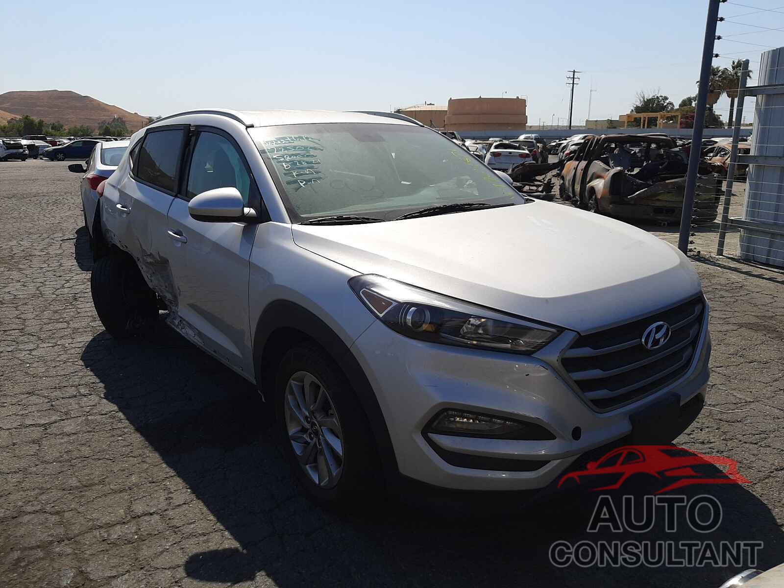 HYUNDAI TUCSON 2018 - KM8J33A46JU725025