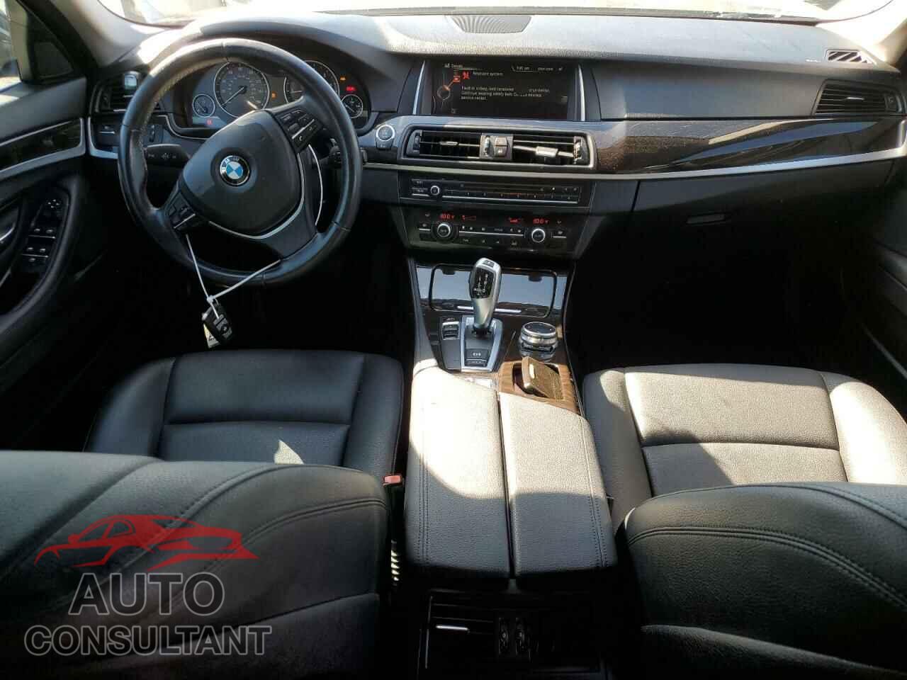BMW 5 SERIES 2015 - WBA5A5C58FD519965