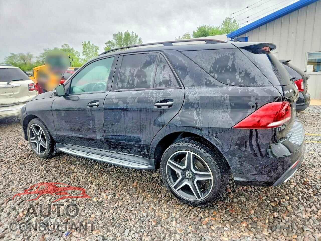 MERCEDES-BENZ GLE-CLASS 2017 - 4JGDA5HB1HA927379